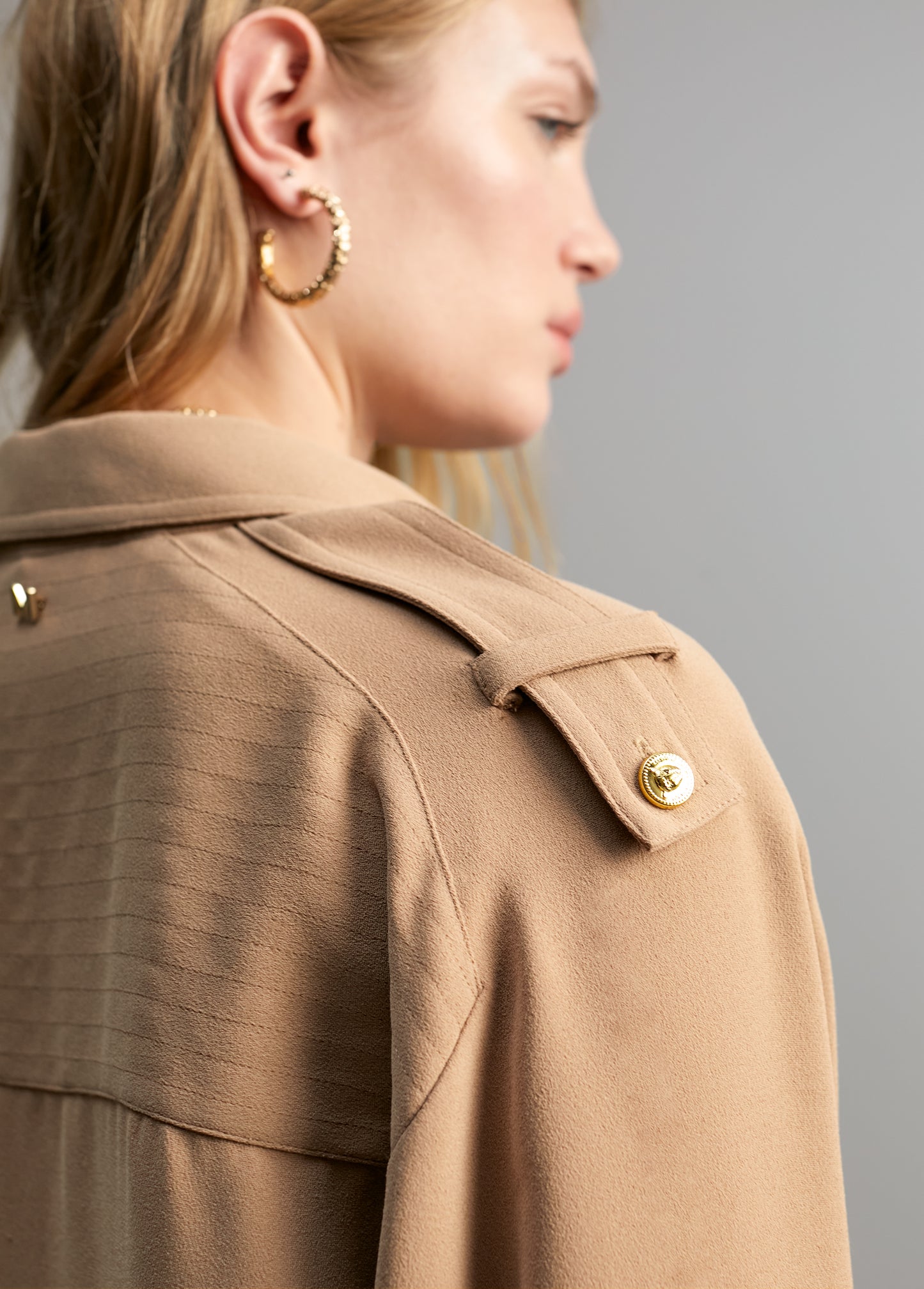 CAMISA CAMEL COM PORMENOR ANIMAL PRINT - LOLA CASADEMUNT