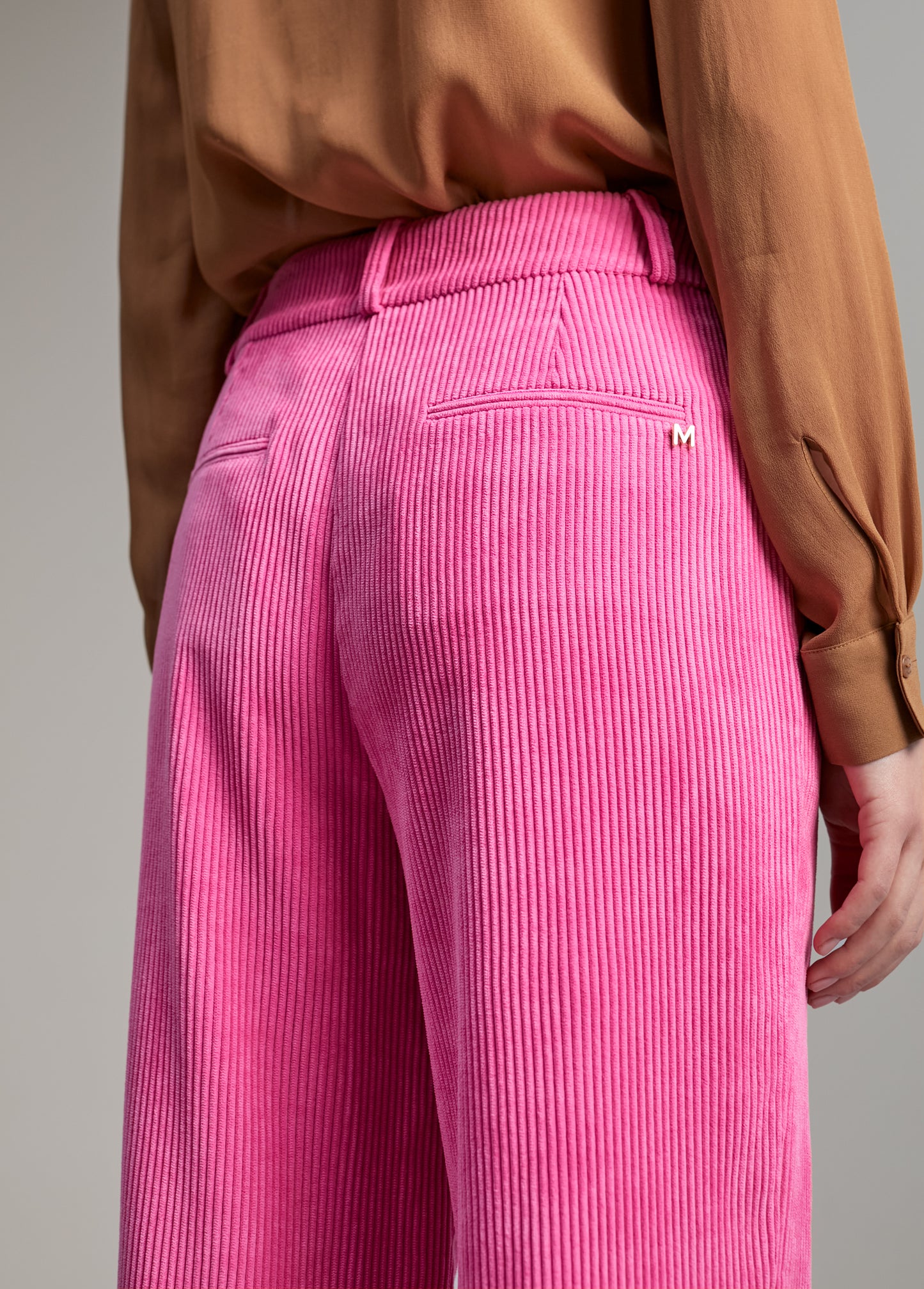 CALÇAS BOMBAZINE ROSA - LOLA CASADEMUNT