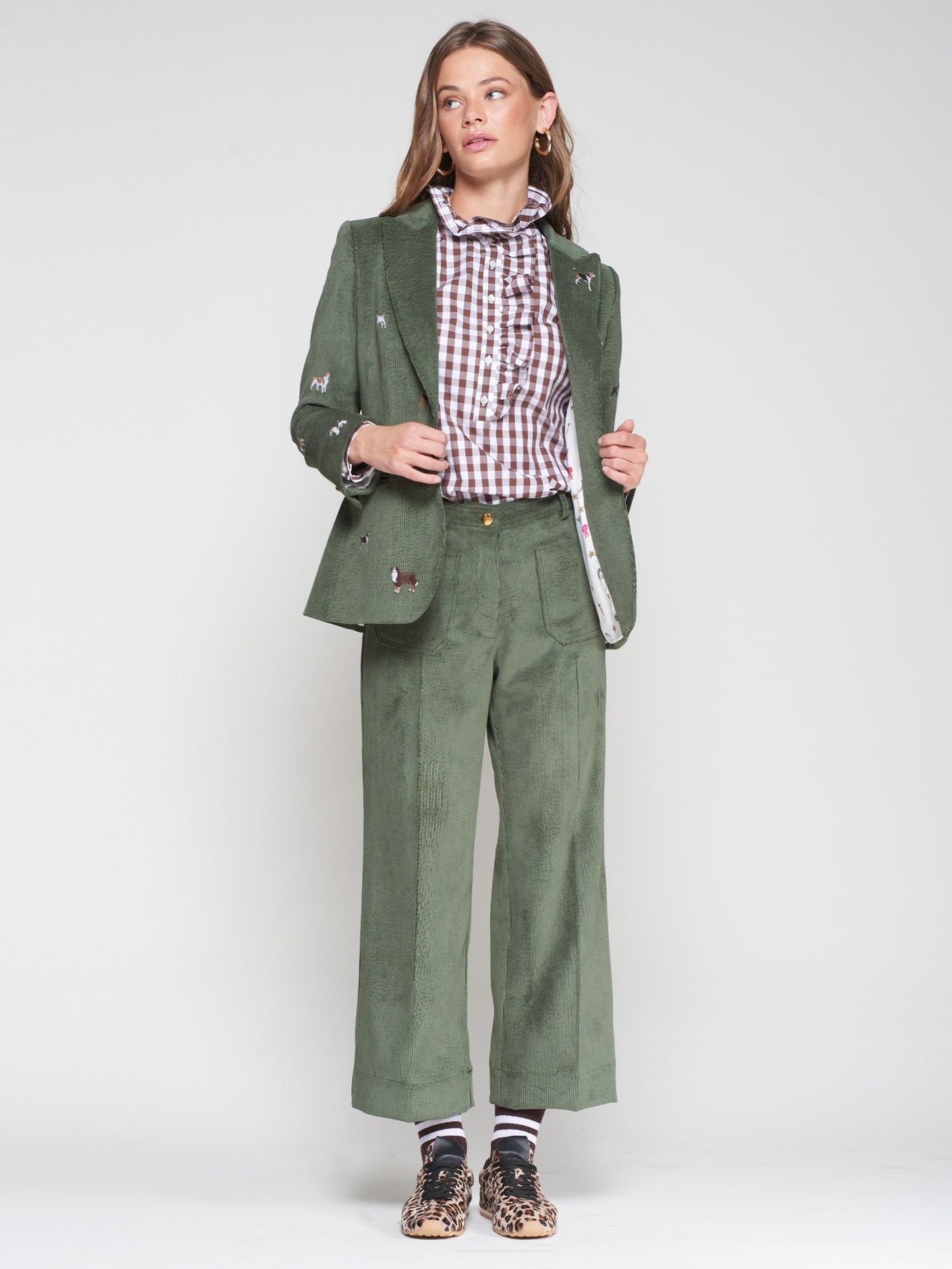 BLAZER BOMBAZINE VERDE COM BORDADOS - VILAGALLO