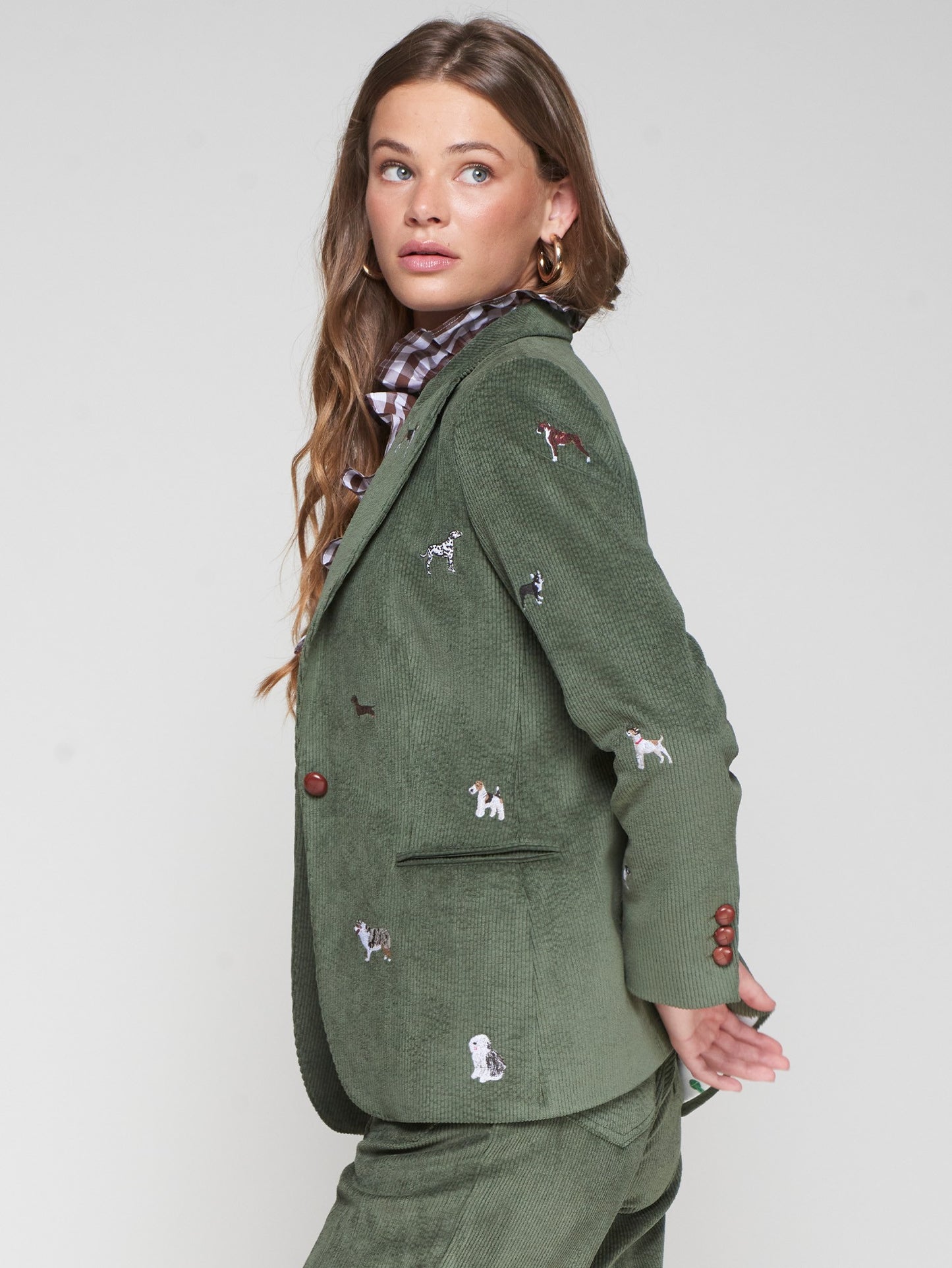 BLAZER BOMBAZINE VERDE COM BORDADOS - VILAGALLO