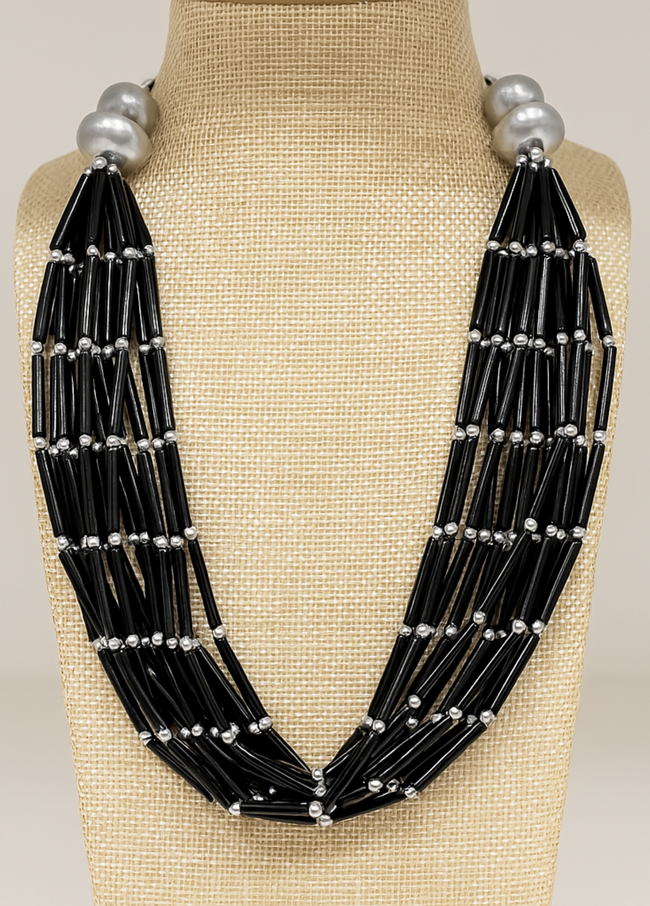 COLAR PRETO E PRATEADO - ALIBY