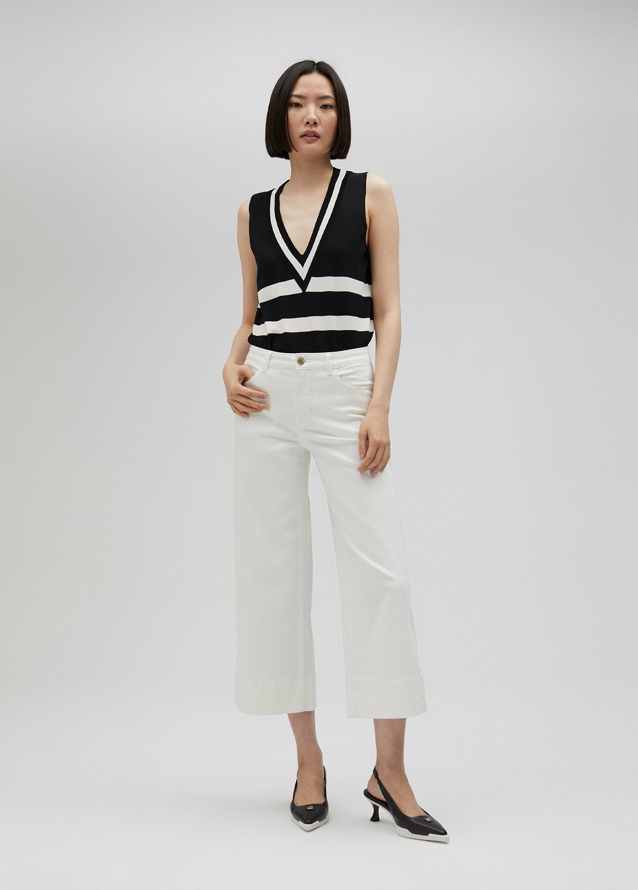 CALÇAS DENIM BRANCO A DIREITO - LOLA CASADEMUNT