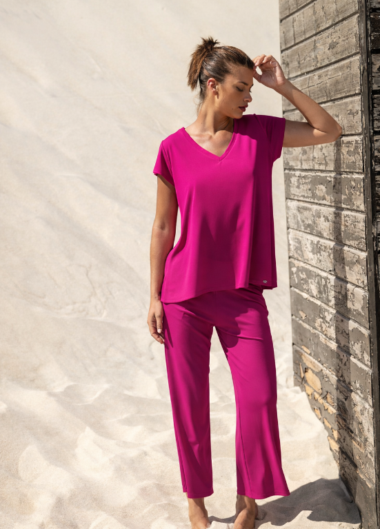 CAMISOLA MANGA CURTA E DECOTE EM V - SCUSI