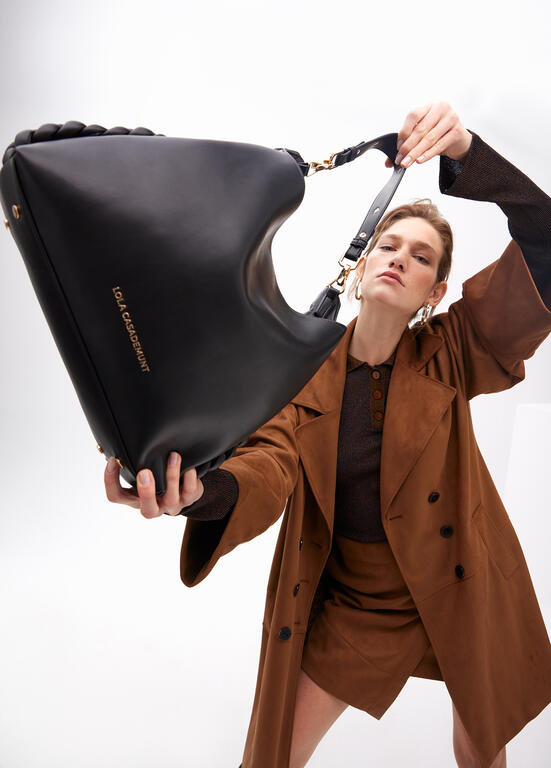 SHOPPER COM PEGA METÁLICA - LOLA CASADEMUNT