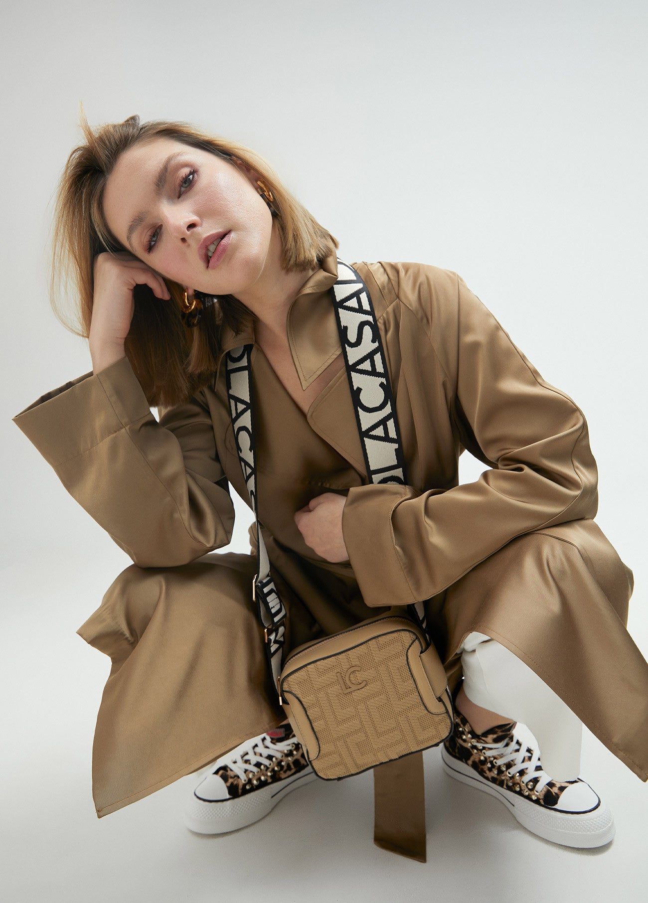 MALA A TIRACOLO CAMERA BAG - LOLA CASADEMUNT