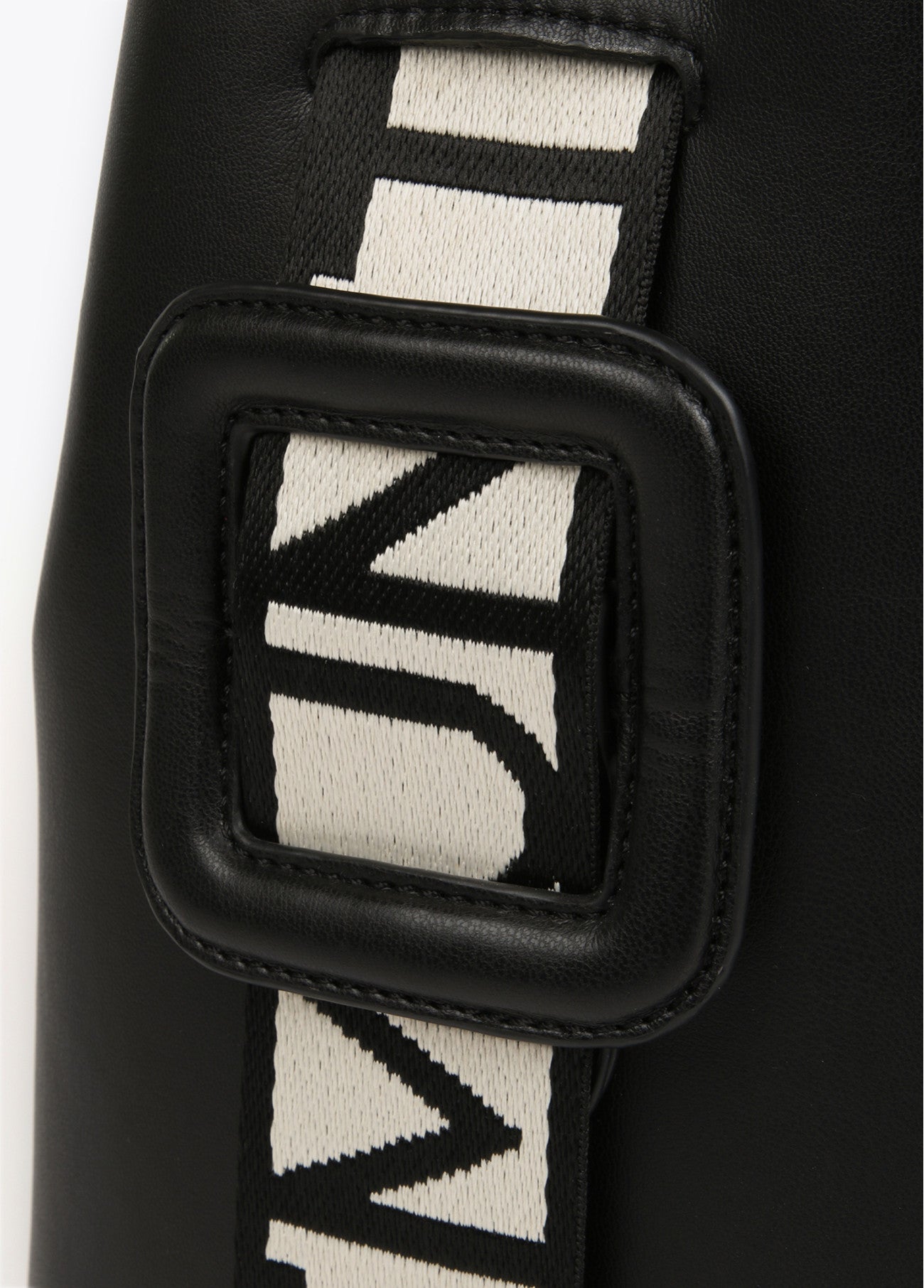 MALA TOTE BAG COM ASAS LOGOTIPADAS - LOLA CASADEMUNT