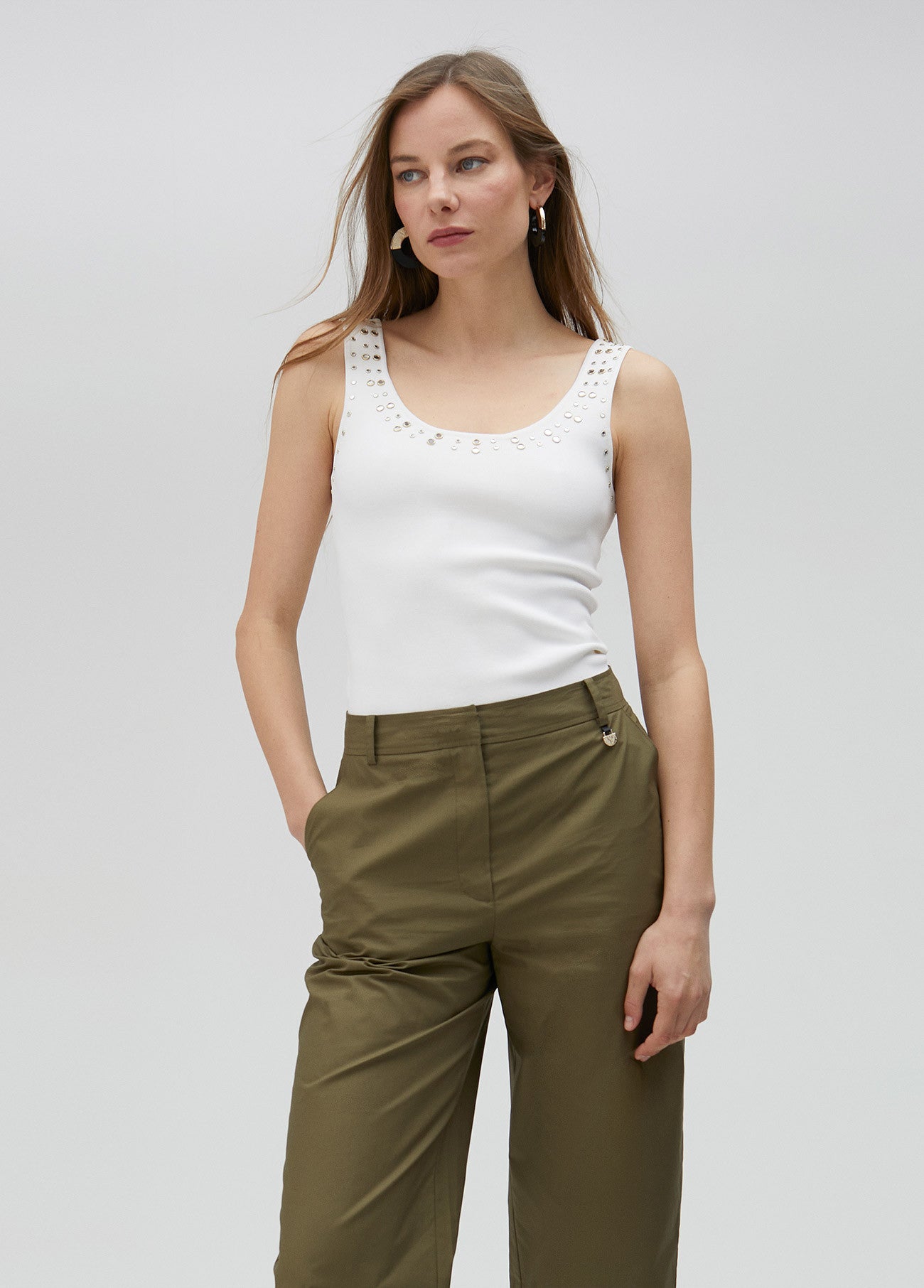 CALÇAS DE POPELINE COM TURN-UPS - LOLA CASADEMUNT