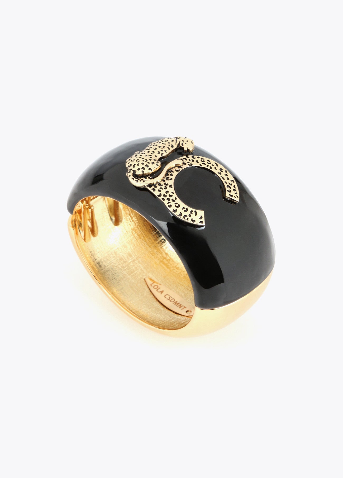 PULSEIRA LARGA - LOLA CASADEMUNT