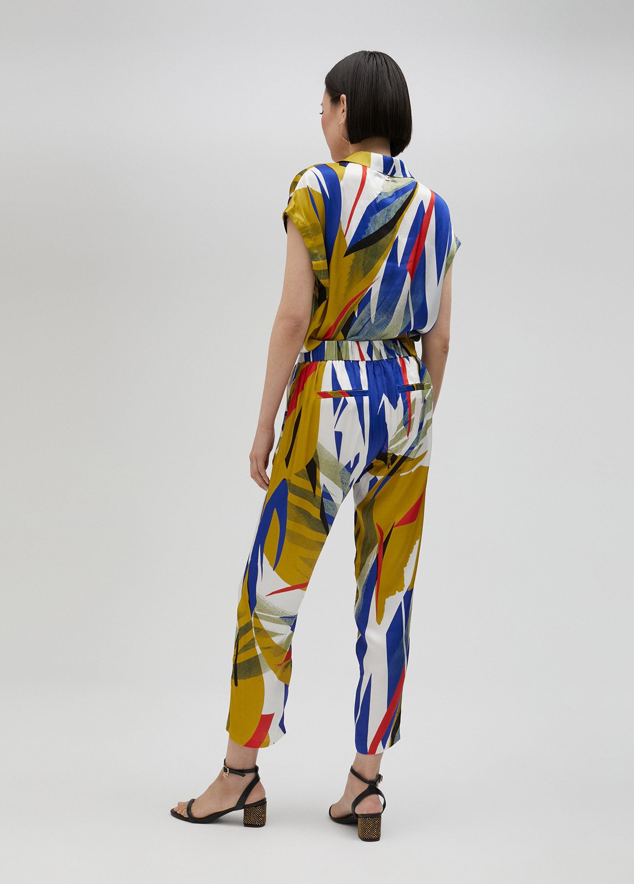 CALÇAS JOGGER DE CETIM COM ESTAMPA TROPICAL - LOLA CASADEMUNT