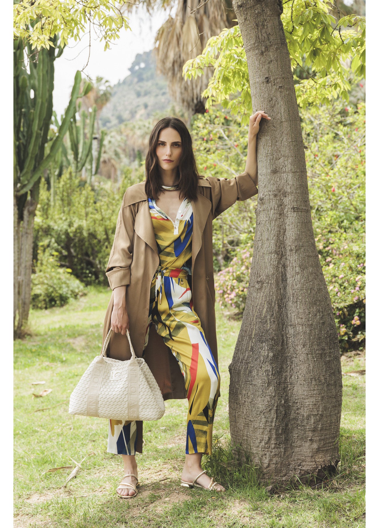 CALÇAS JOGGER DE CETIM COM ESTAMPA TROPICAL - LOLA CASADEMUNT