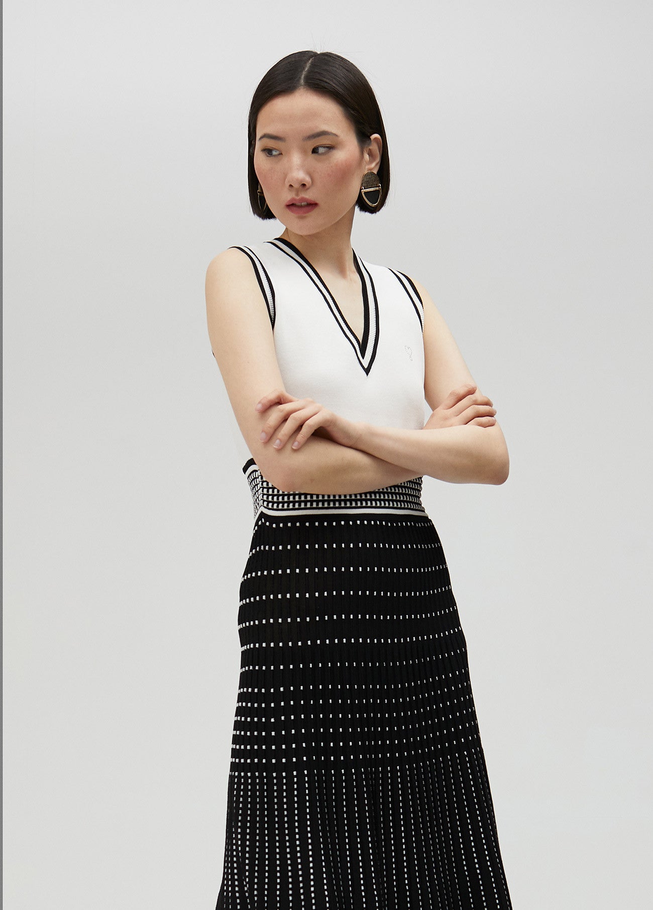 VESTIDO DE MALHA EFEITO PLISSADO - LOLA CASADEMUNT
