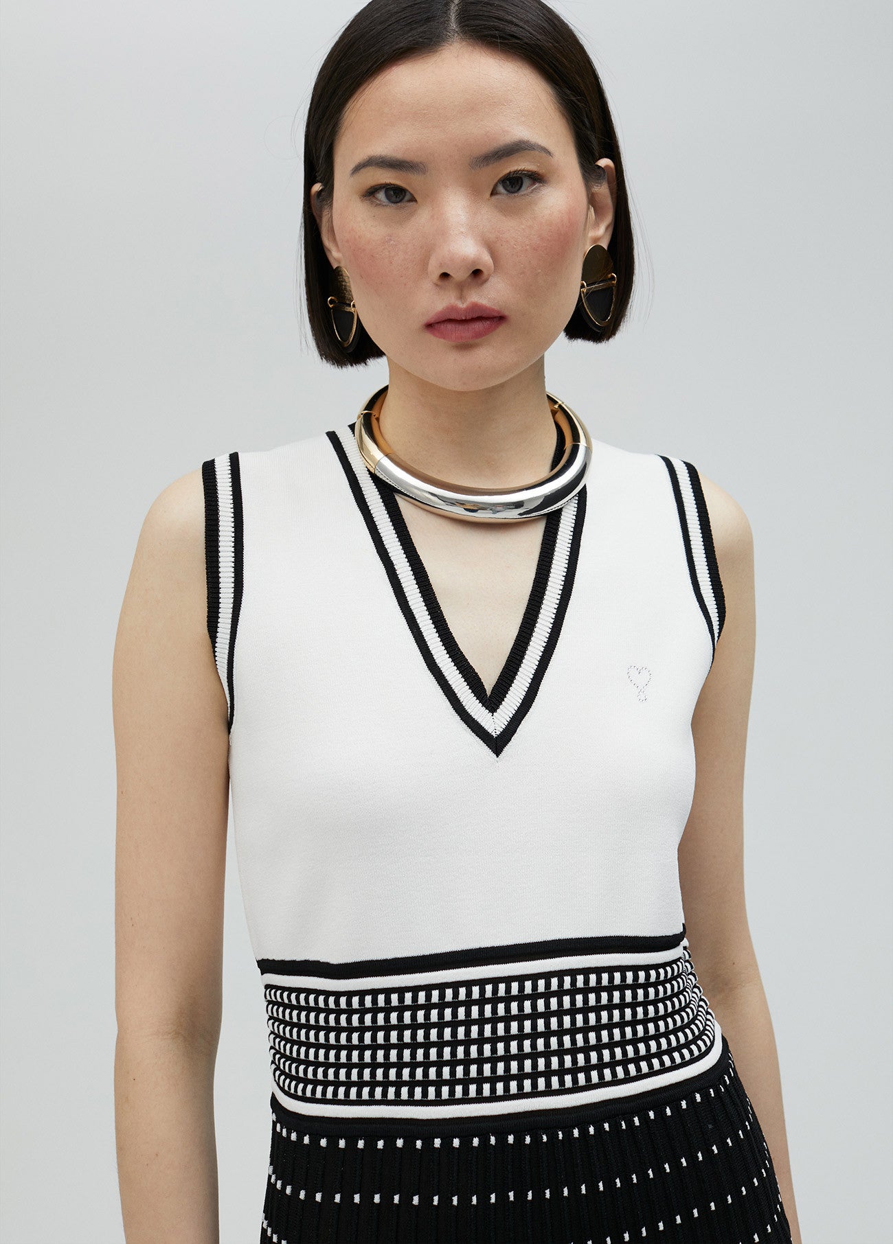 VESTIDO DE MALHA EFEITO PLISSADO - LOLA CASADEMUNT