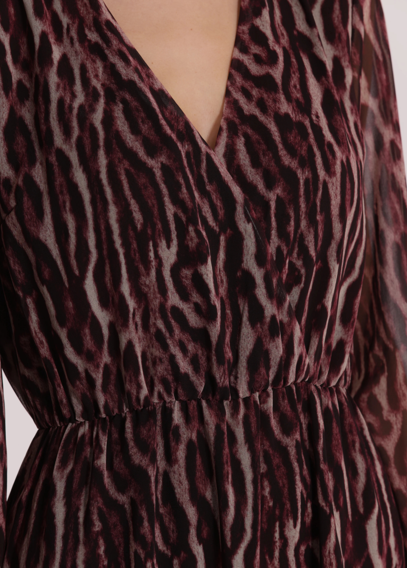 VESTIDO LONGO COM ESTAMPA ANIMAL - MIMI MUA