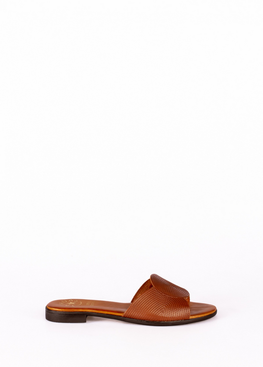 CHINELAS RASOS EM PELE - TAPADAS