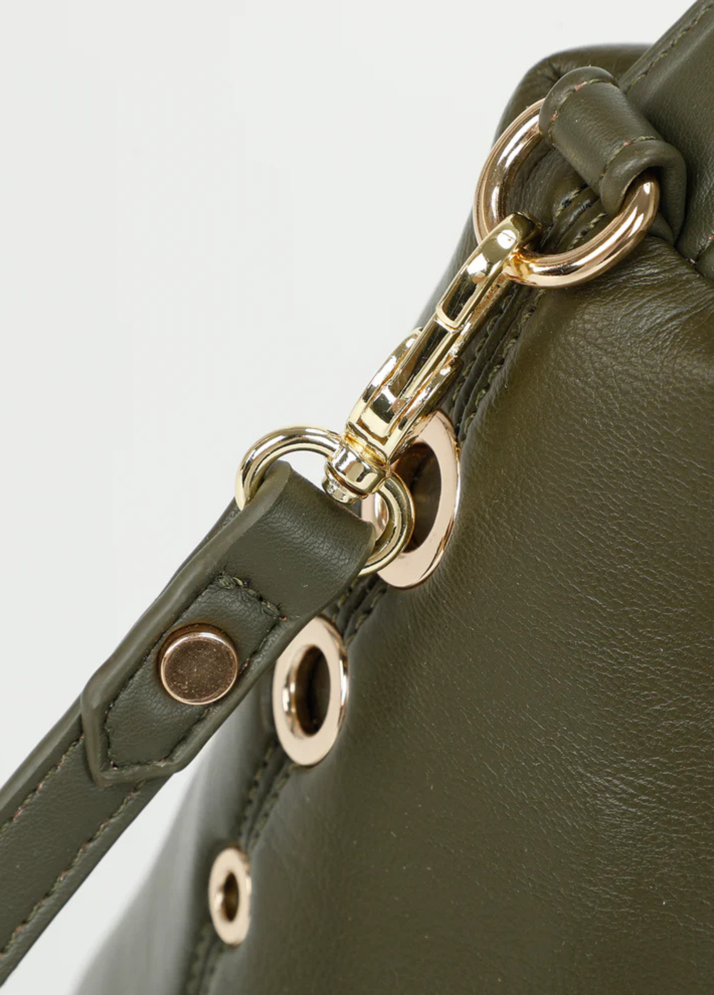 MALA DE OMBRO COM ILHOSES - MIMI MUA