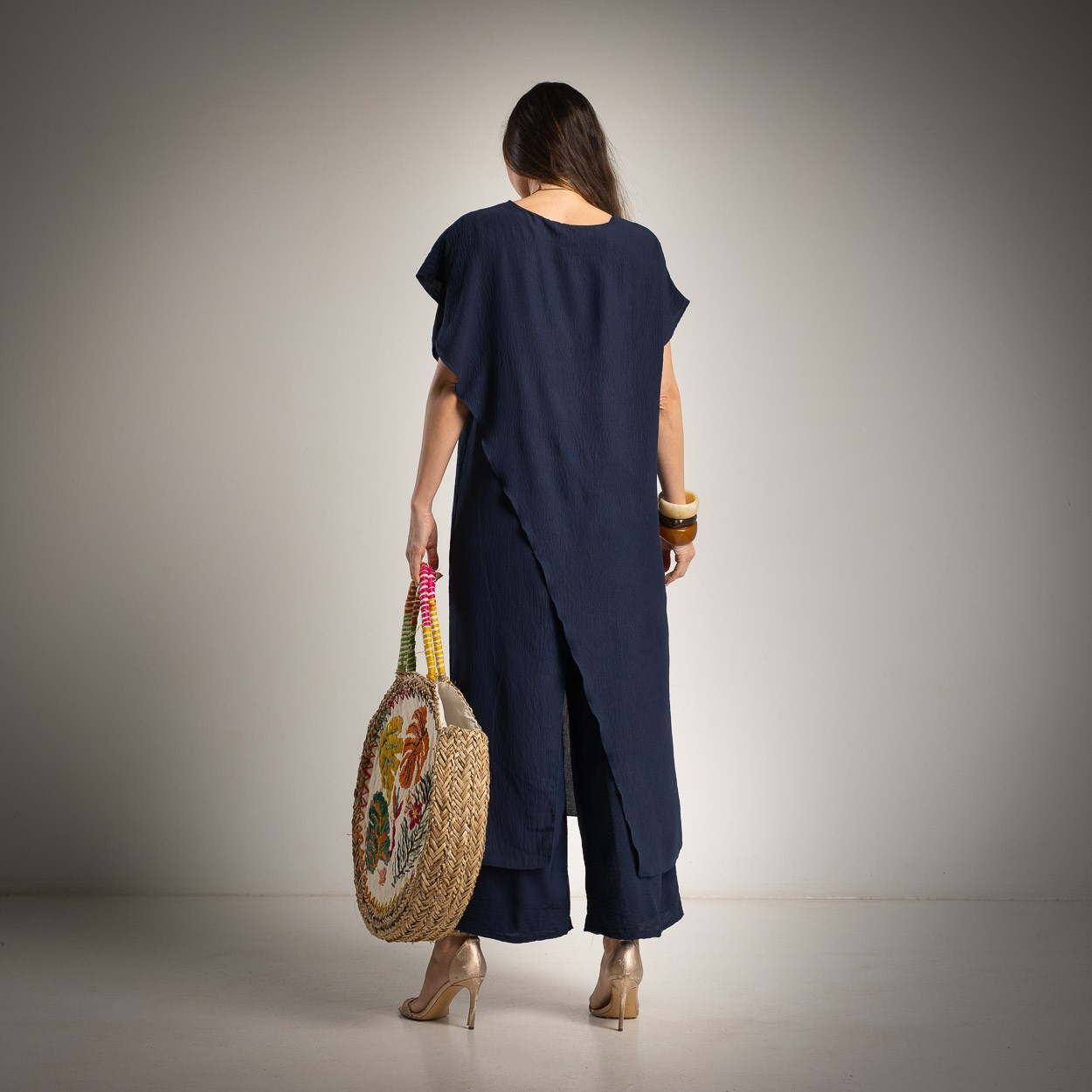 CONJUNTO 2 PEÇAS COM CORTE ASSIMÉTRICO DIAGONAL - ALIBY