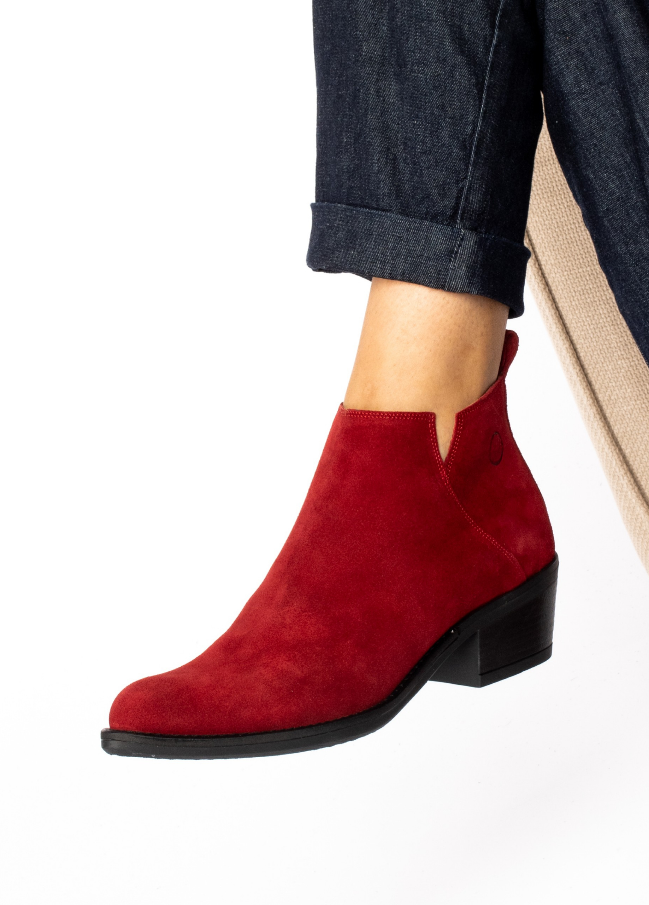 BOTIM ESTILO TEXANO EM CAMURÇA - TAPADAS