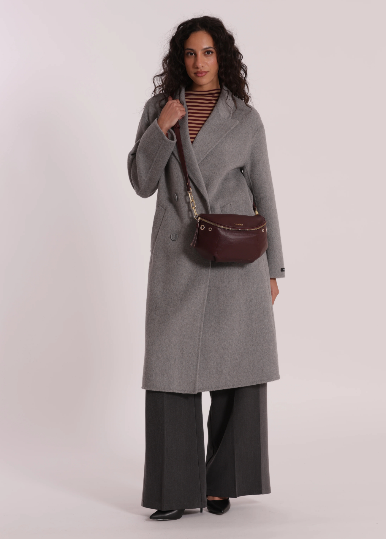 BOLSA COM DETALHE ILHÓS - MIMI MUA