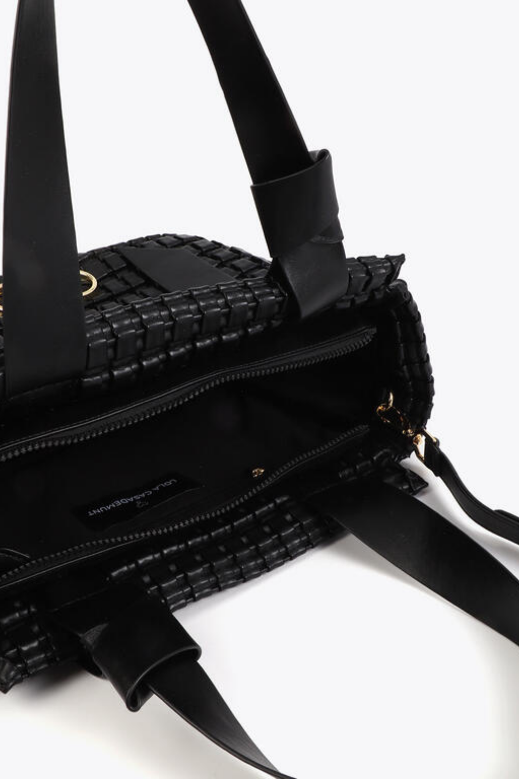 MALA TOTE TEXTURADA COM LOGÓTIPO DOURADO - LOLA CASADEMUNT