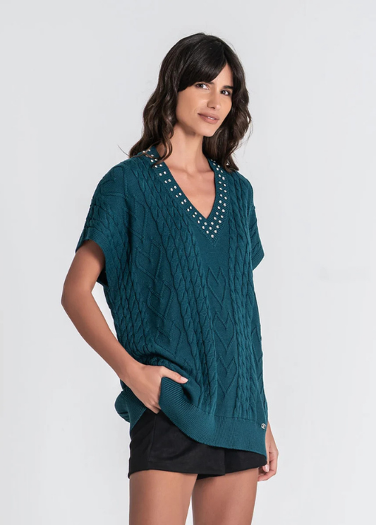 CAMISOLA COM STRASS NO DECOTE - RUGA