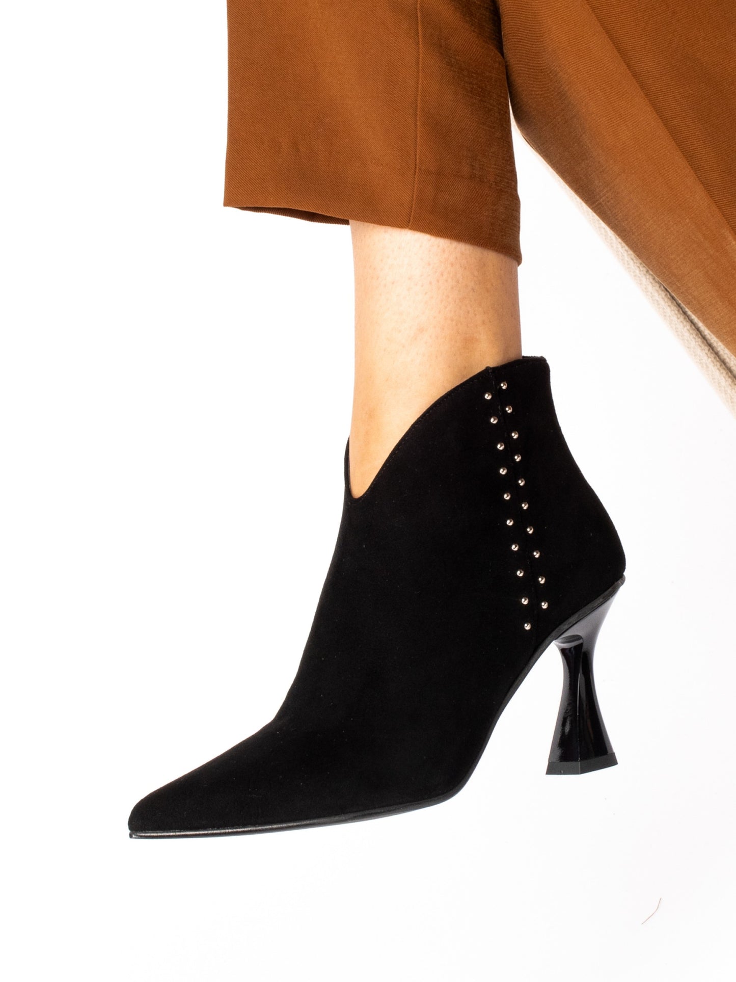 BOTIM DE SALTO COM TACHAS - TAPADAS