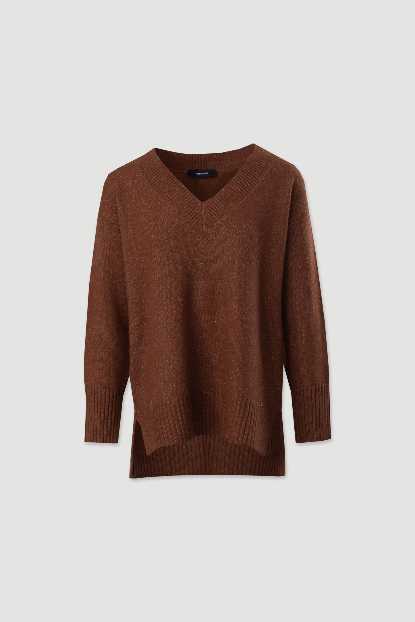 CAMISOLA DE MALHA COM DECOTE EM V - FERRACHE