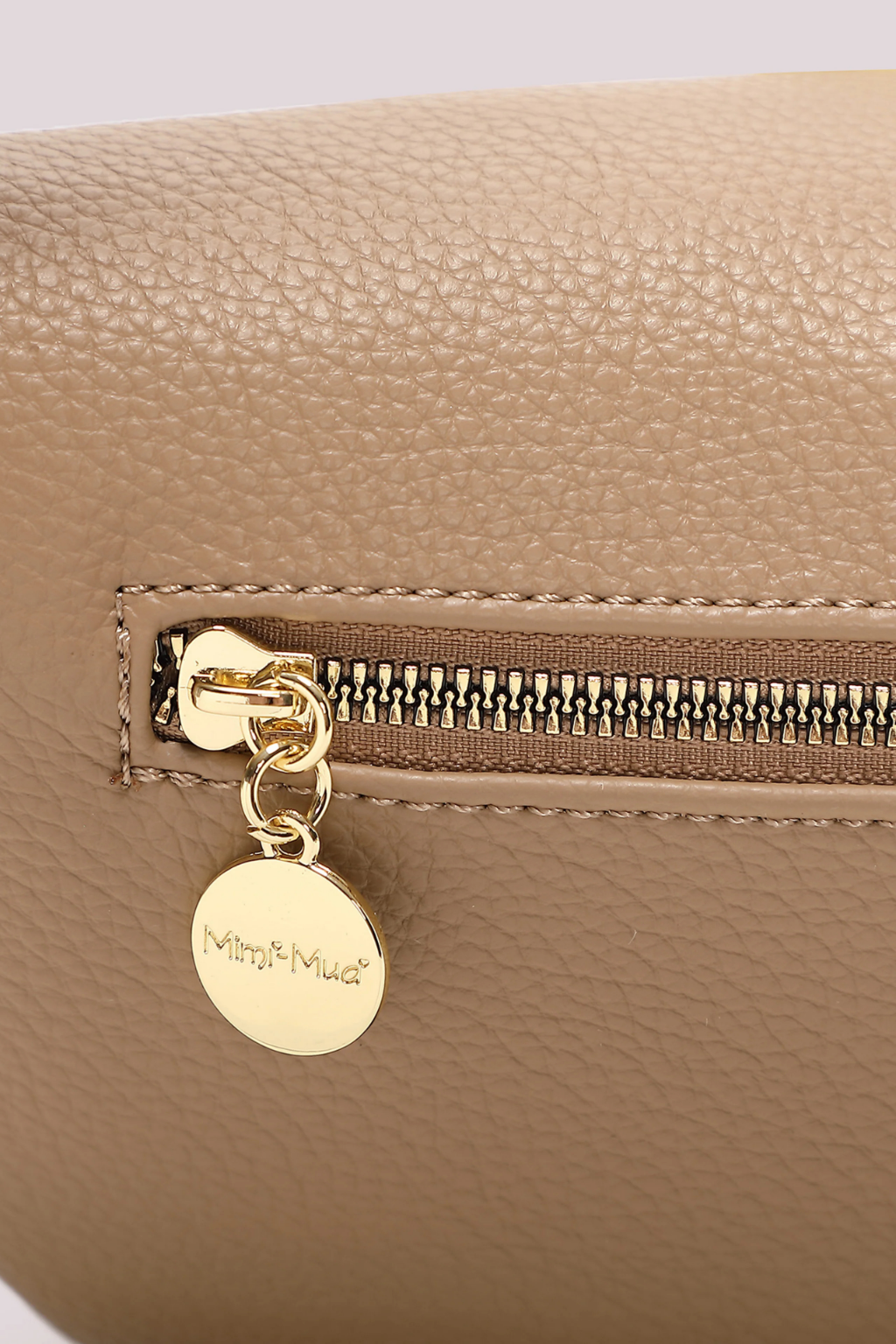 MALA DE CINTURA COM FECHO - MIMI MUA
