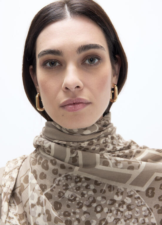 ECHARPE ANIMAL PRINT EM TONS DE BEGE - LOLA CASADEMUNT
