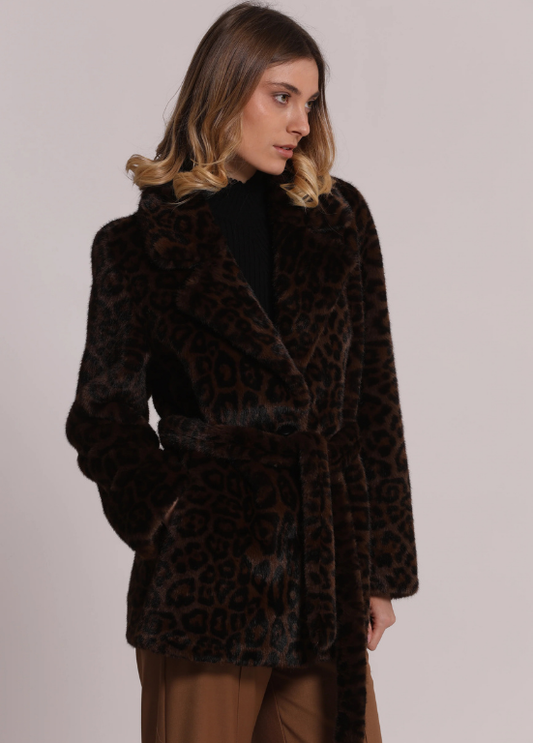 CASACO FÔFO COM EFEITO DE PÊLO ANIMAL PRINT - MIMI MUA