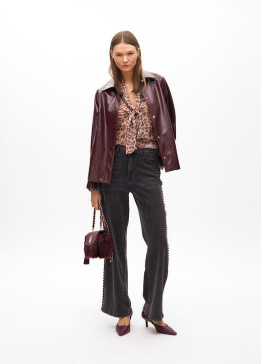 JEANS PRETAS COM APLICAÇÃO LATERAL - LOLA CASADEMUNT