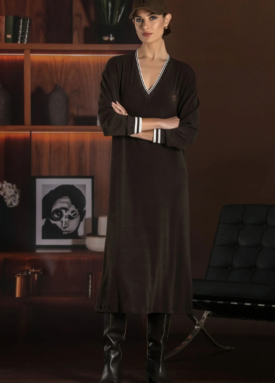 VESTIDO MIDI CASTANHO COM DECOTE EM V - FOURSOUL