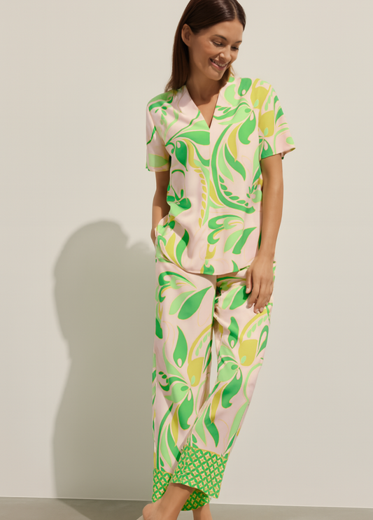 BLUSA ESTAMPADA EM VISCOSE COM BARRA GEOMÉTRICA - GERRY WEBER