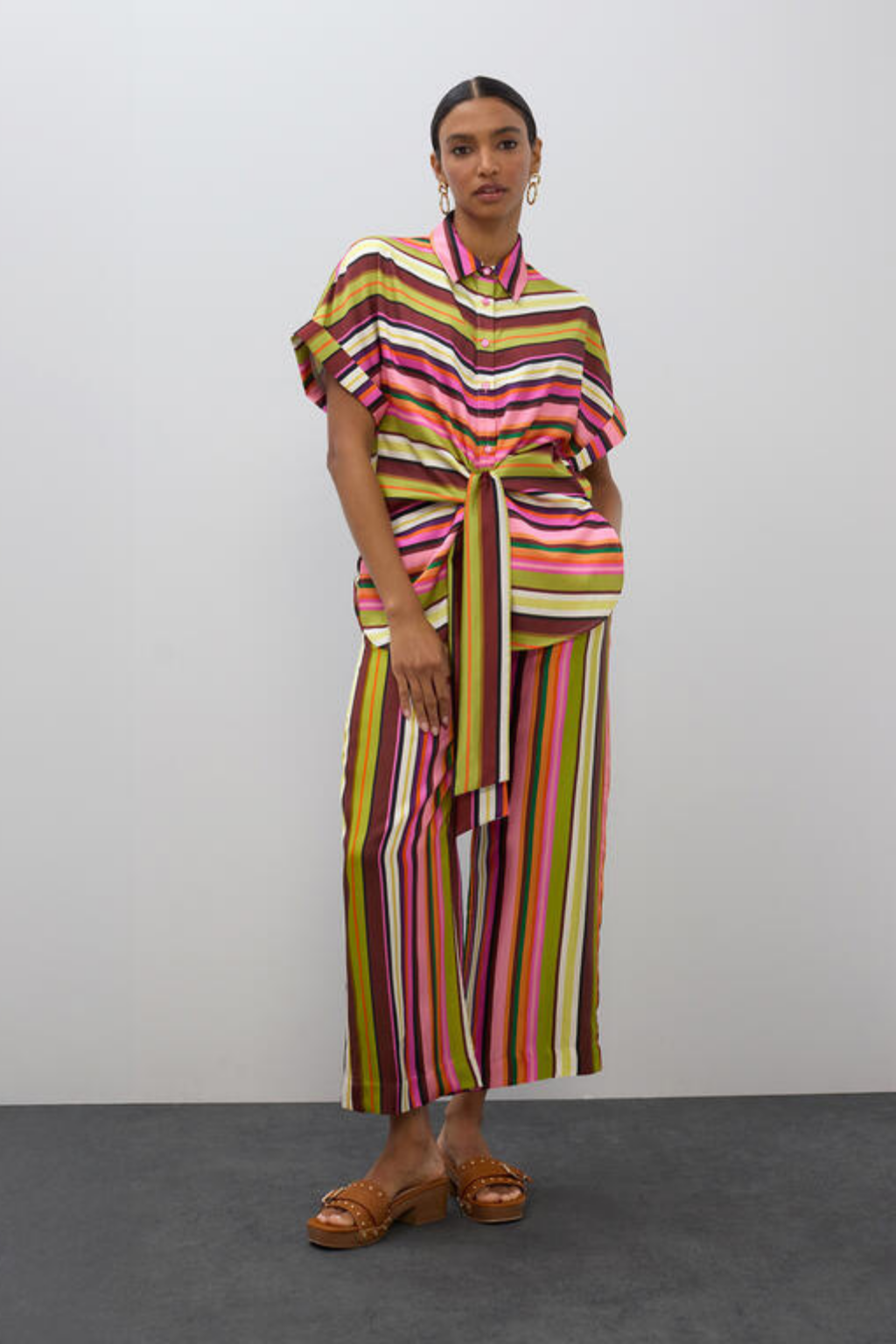 CALÇAS ÀS RISCAS MULTICOLOR - LOLA CASADEMUNT