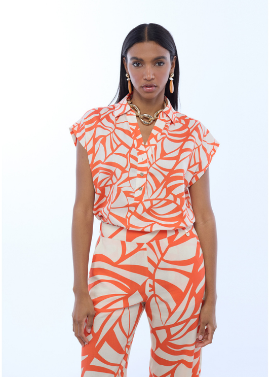BLUSA COM ESTAMPADO DE FOLHAS LARANJA - LOLA CASADEMUNT