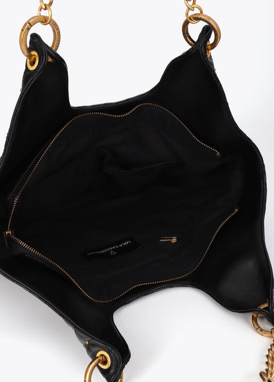 MALA PRETA COM EFEITO METALASSÉ E TACHAS DOURADAS LC - LOLA CASADEMUNT