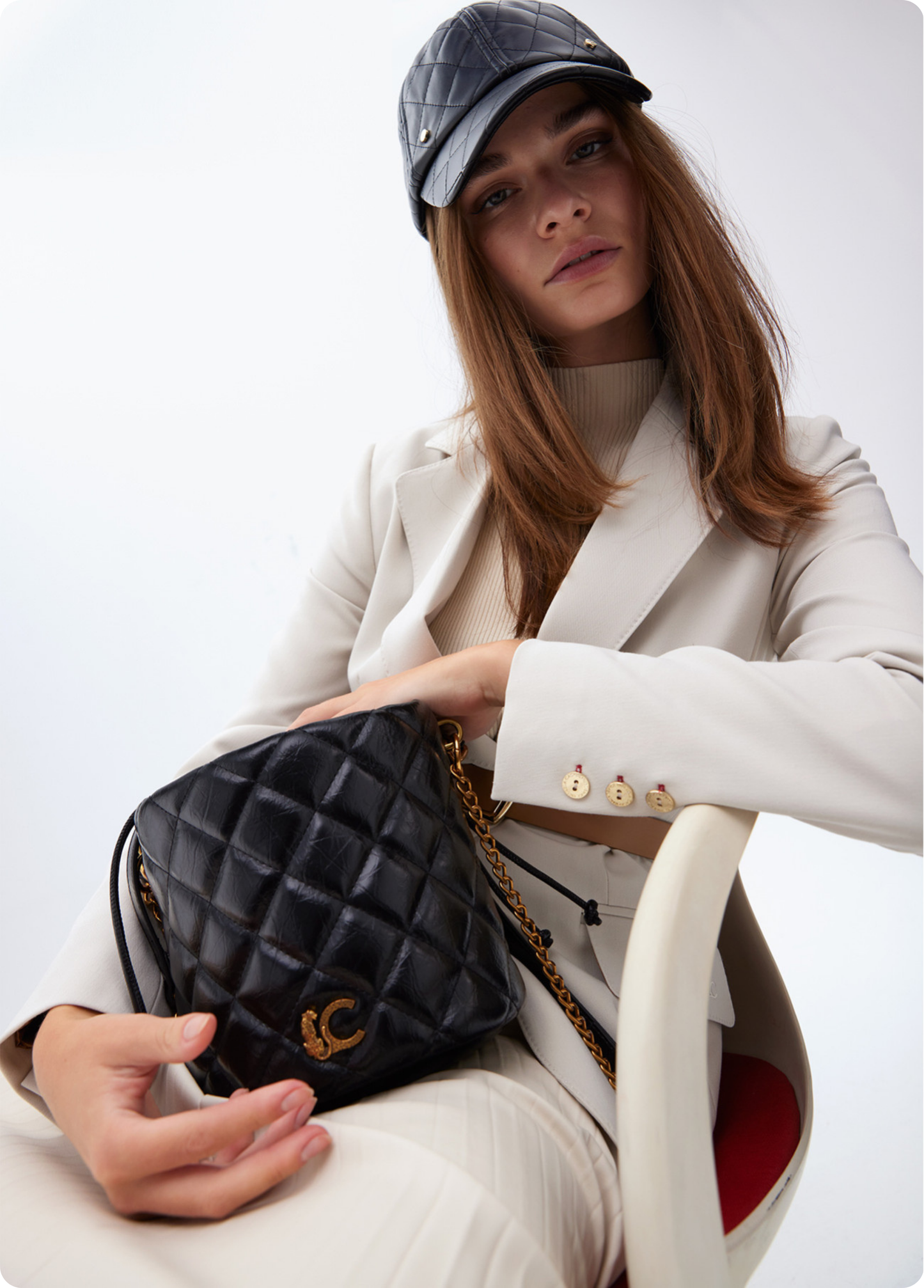 BOLSA SACO ACOLCHOADA COM LOGO LC LEOPARDO - LOLA CASADEMUNT