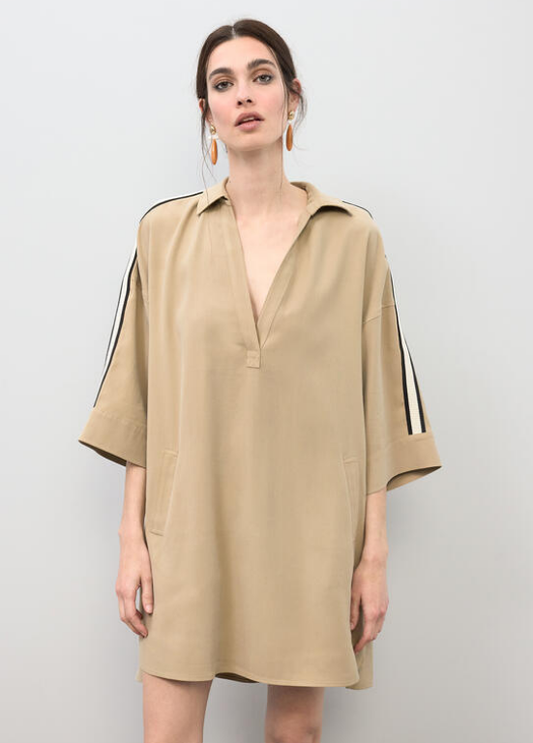 VESTIDO BEGE COM DECOTE E MANGAS 3/4 - LOLA CASADEMUNT