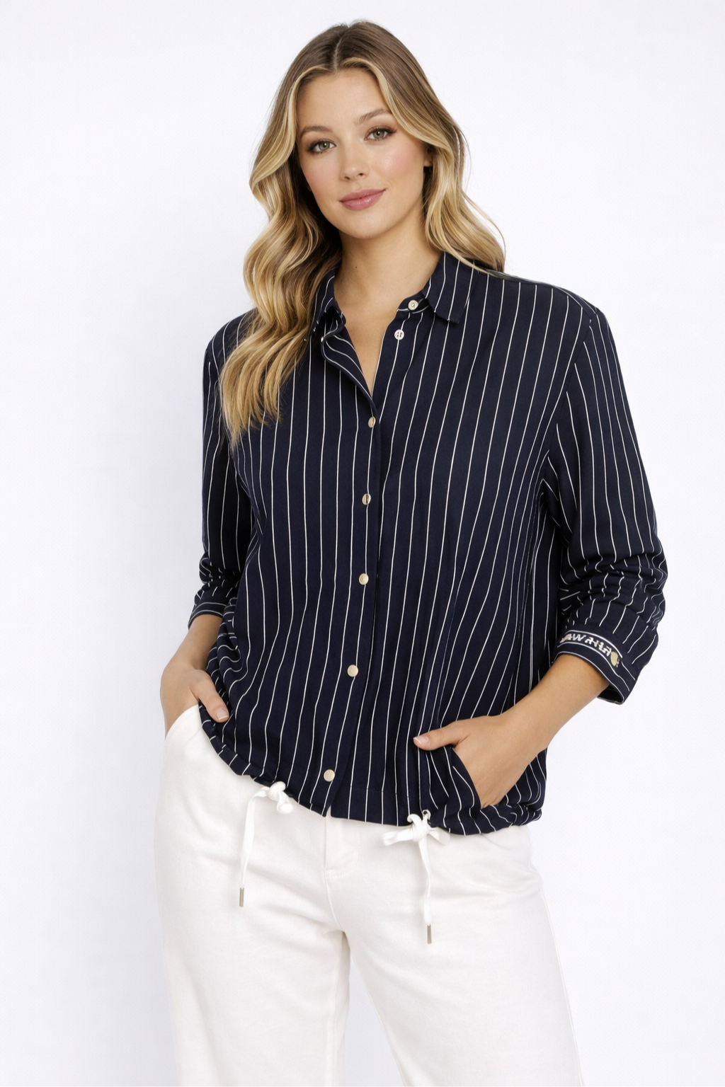 CAMISA RISCA DIPLOMATA COM AJUSTE DE CORDÃO - BÁRBARA LEBEK