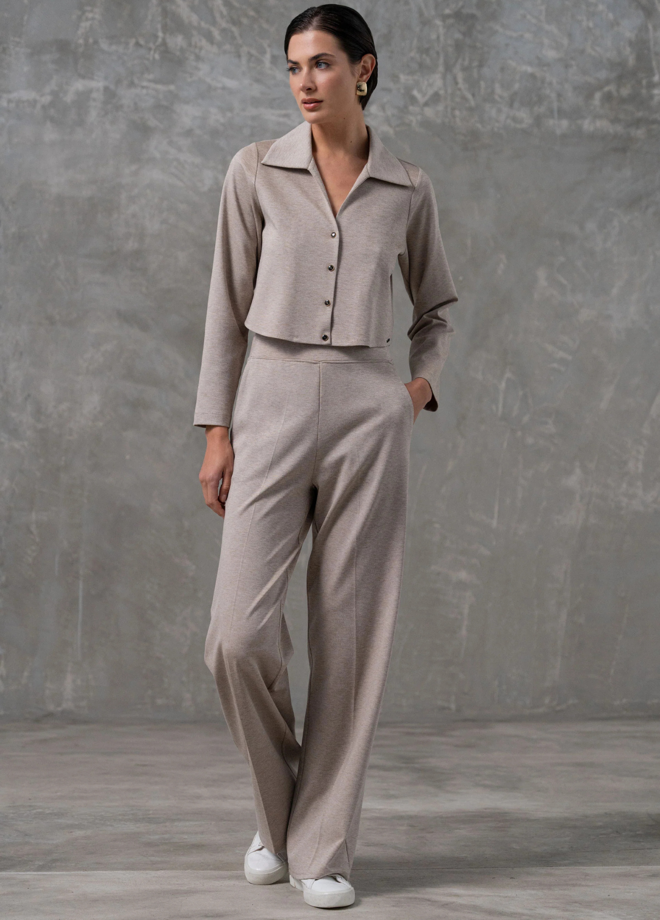 CALÇA FEMININA WIDE LEG CHAMPANHE EM MALHA - FERRACHE