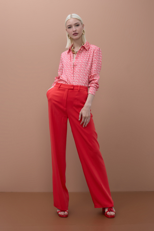 CALÇAS DE CORTE RETO EM CORAL VIBRANTE - LOLA CASADEMUNT