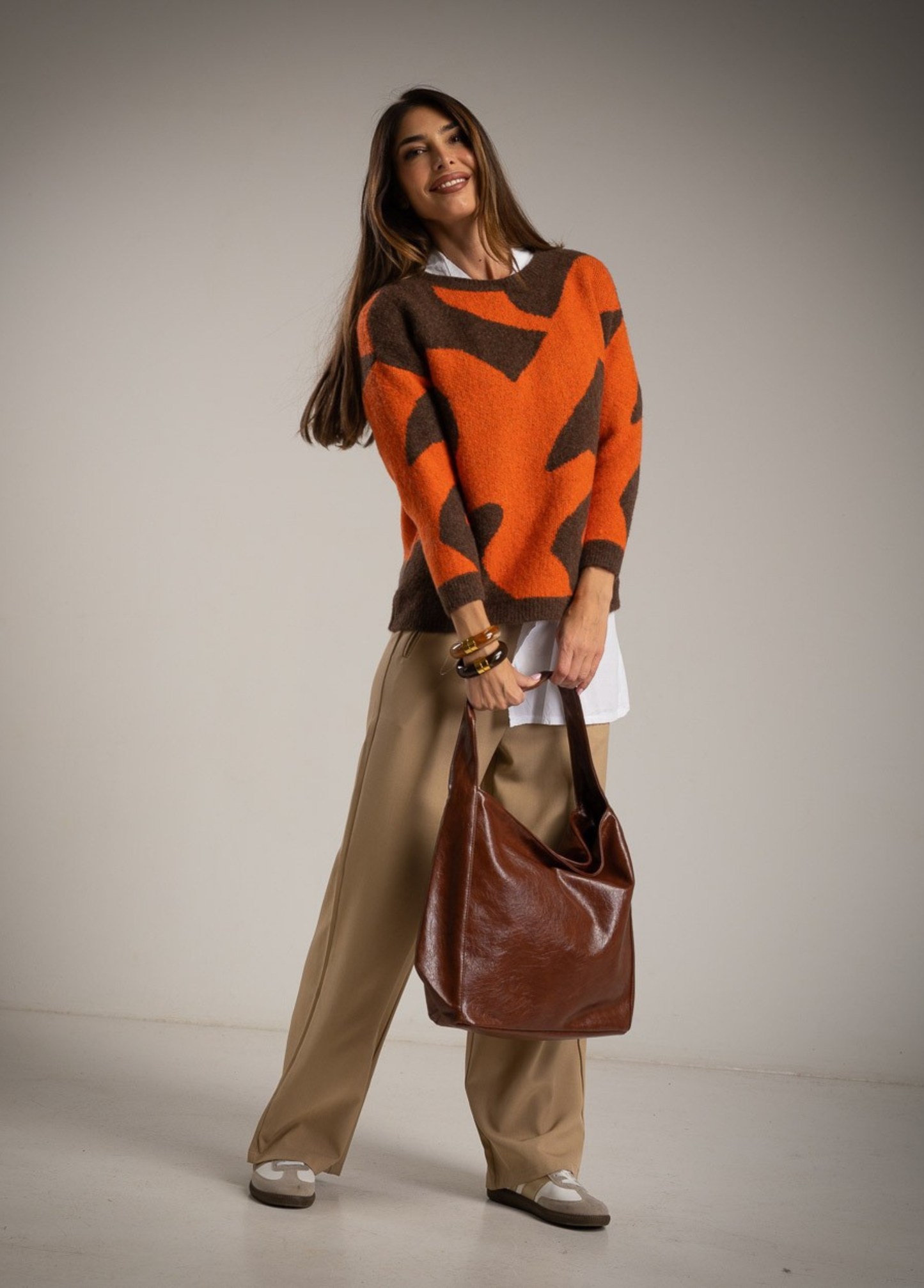 CAMISOLA DE MALHA COM PADRÃO ABSTRATO - ALBANOS