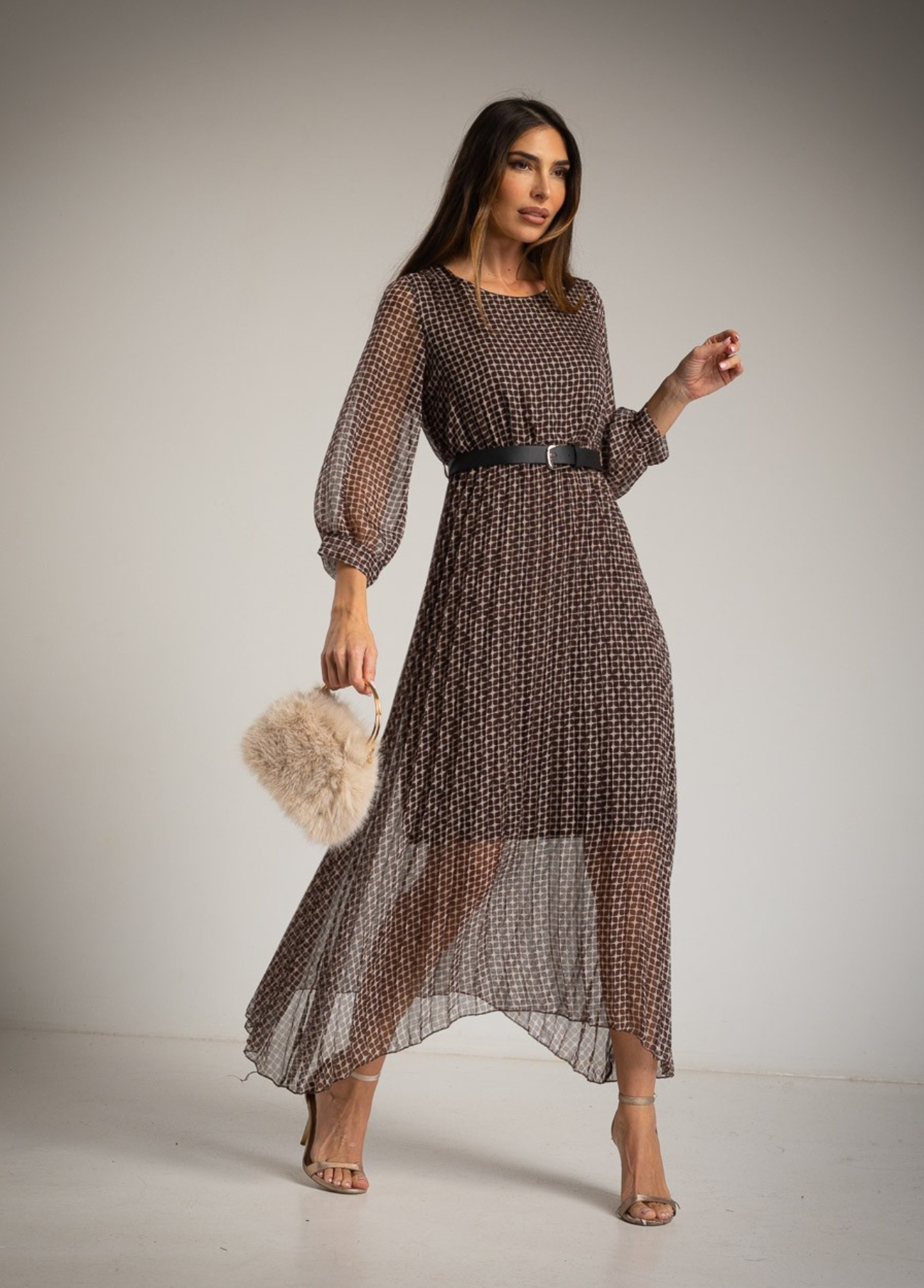 VESTIDO GEOMÉTRICO COM TRANSPARÊNCIAS - ALBANOS