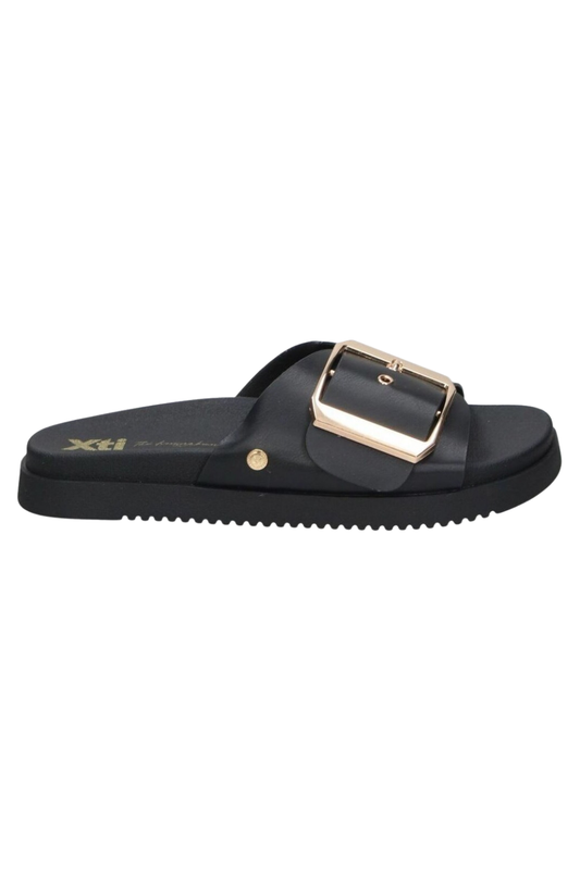 CHINELAS PRETAS COM FIVELA DOURADA OVERSIZED - XTI shoes