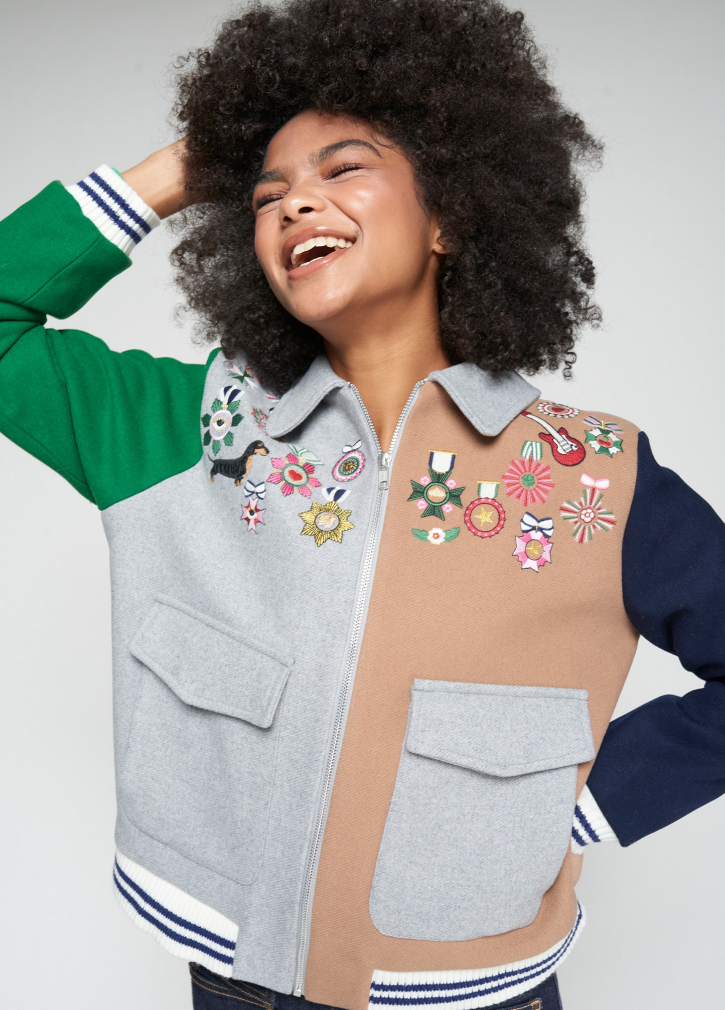 BOMBER MULTICOLORIDO COM BORDADOS - VILAGALLO