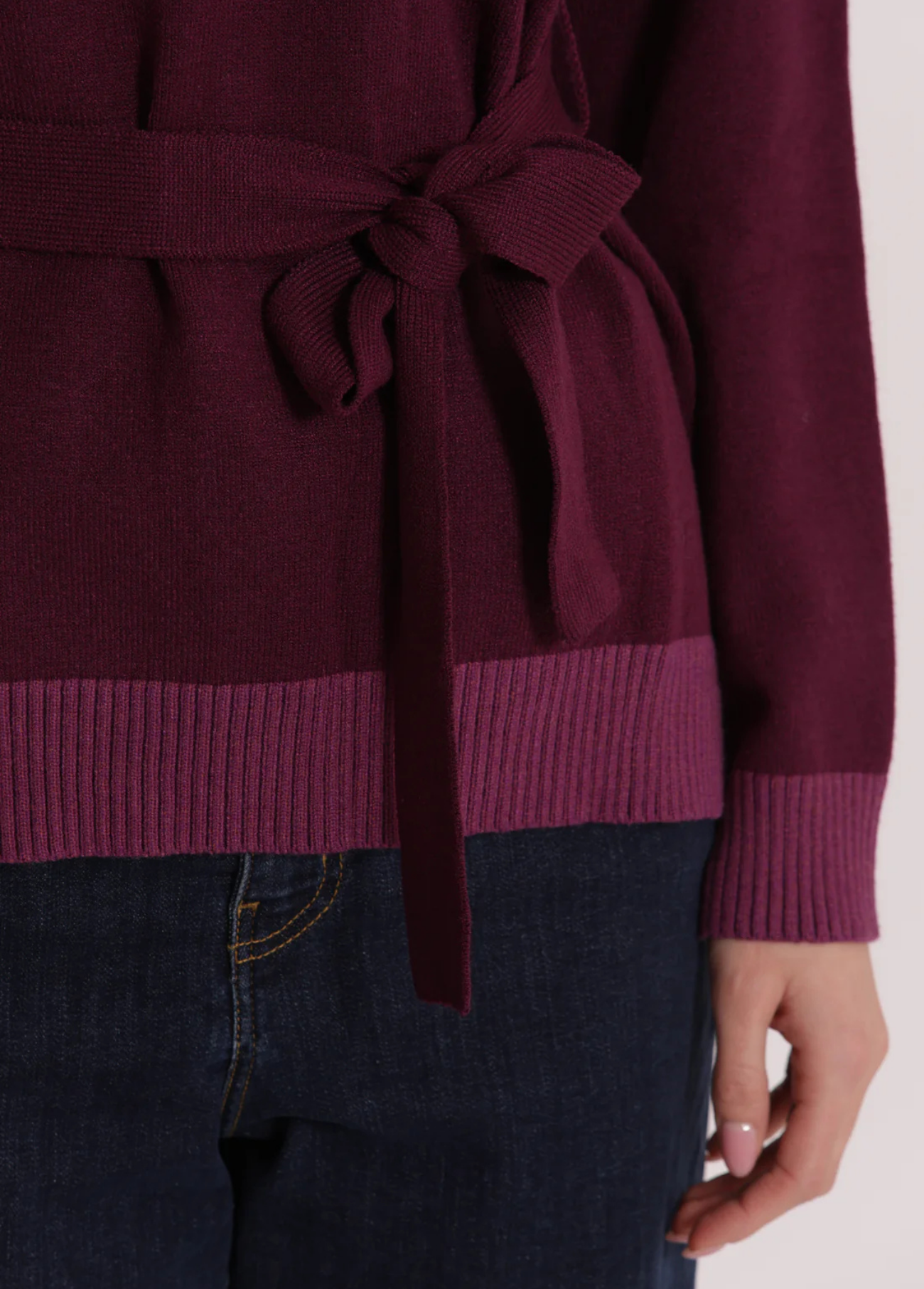 CAMISOLA DE MALHA COM GOLA REMOVIVEL E CINTO - MIMI MUA