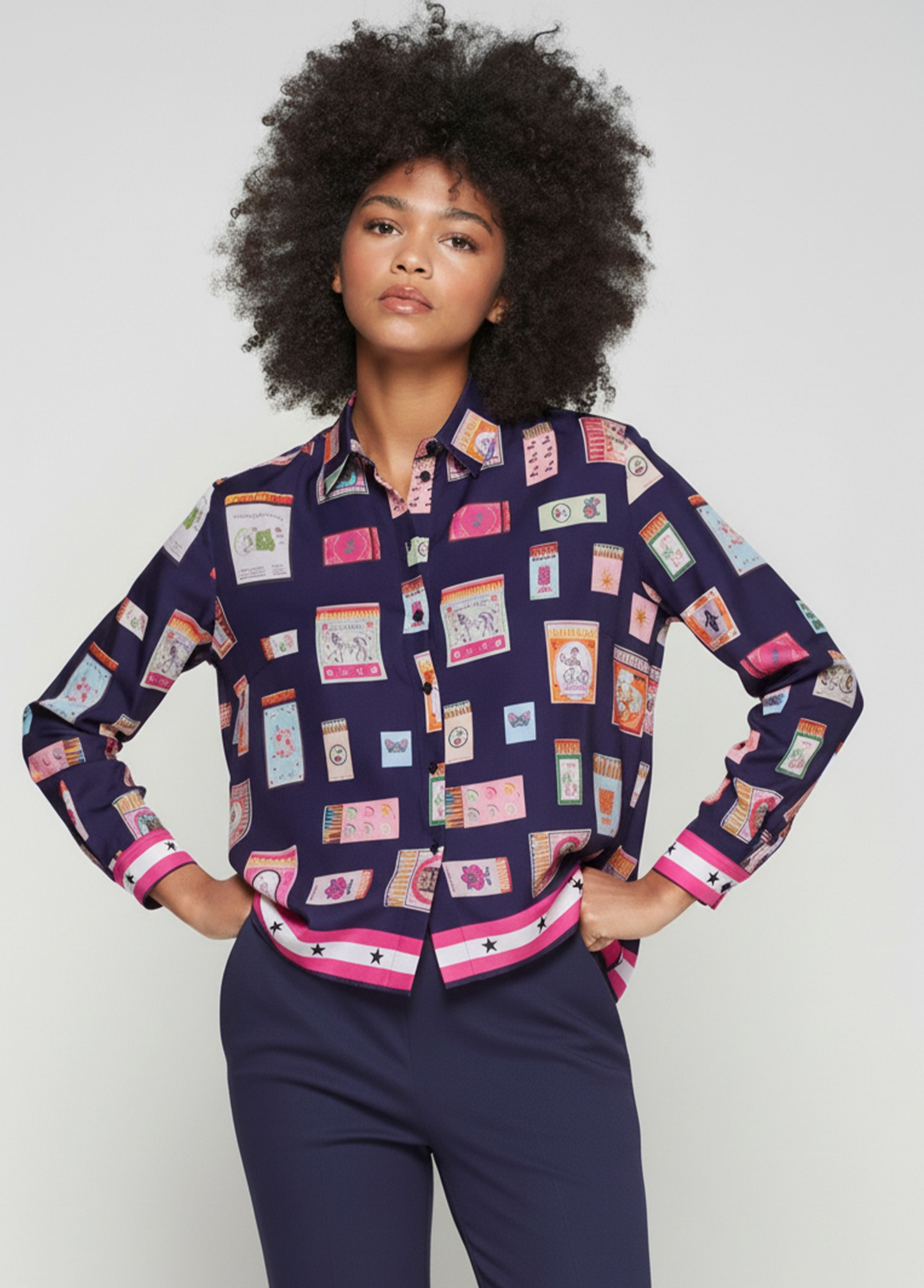 CAMISA DE MANGA COM ESTAMPA DE CAIXA DE FÓSFOROS - VILAGALLO