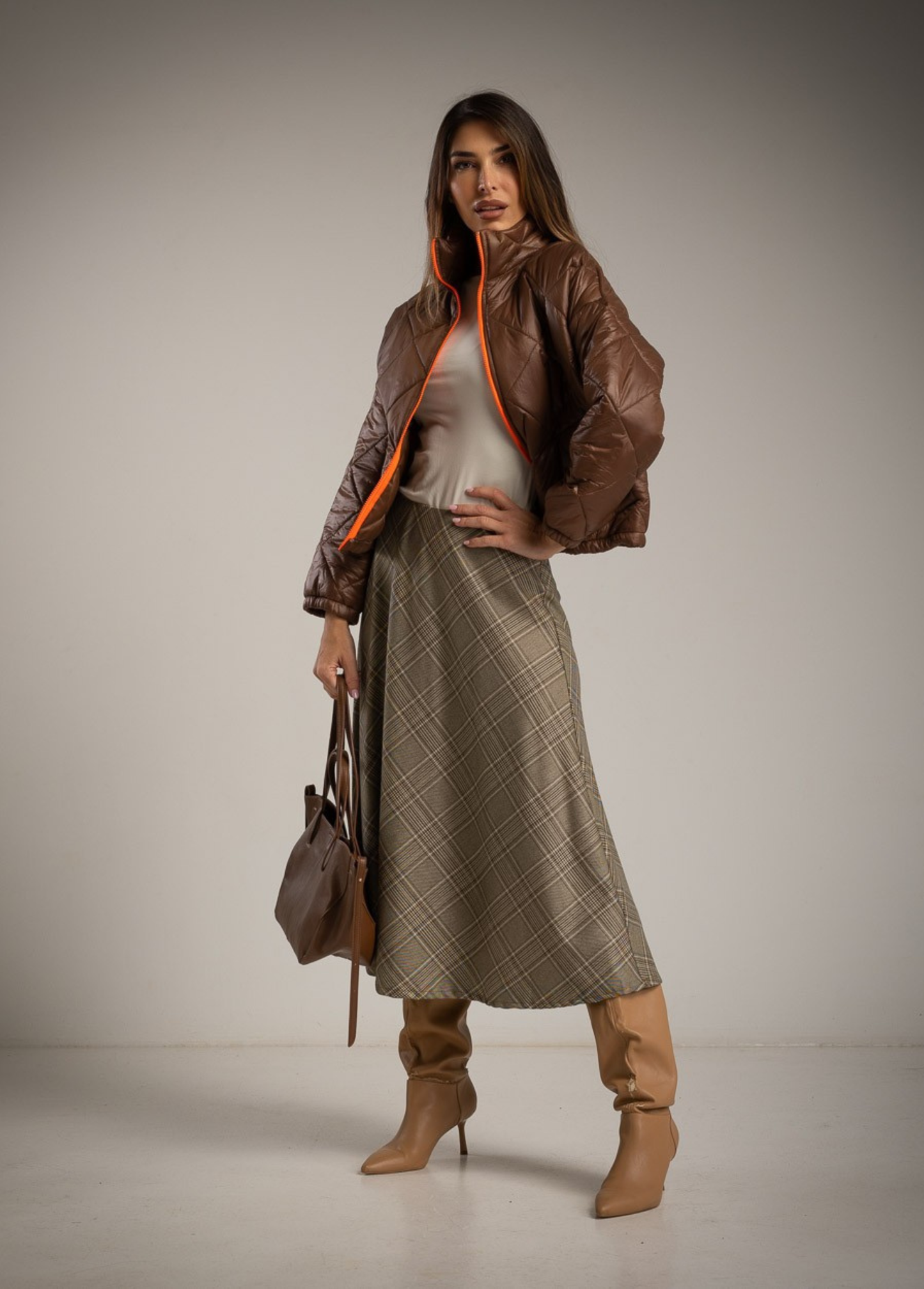 PARKA ACOLCHOADA CURTA COM FECHO NEON - ALBANOS