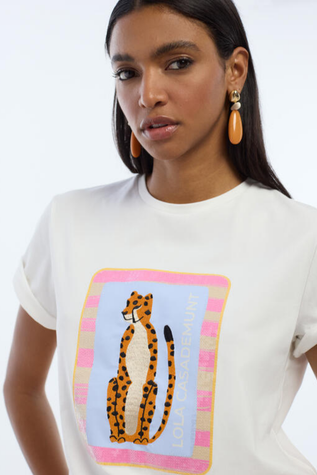 T-SHIRT BRANCA COM ESTAMPA ANIMAL - LOLA CASADEMUNT