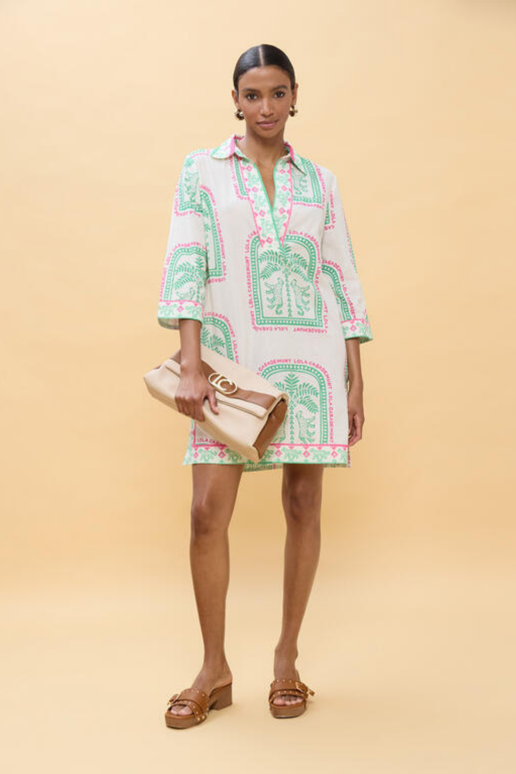 VESTIDO CURTO - LOLA CASADEMUNT