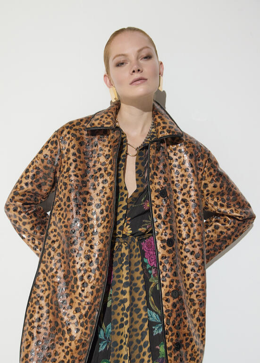 CASACO COM ESTAMPA ANIMAL PRINT BY MAITE - LOLA CASADEMUNT